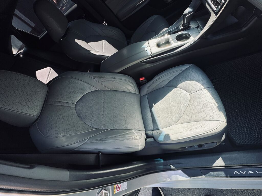 Toyota Avalon: 2019 г., 2.5 л, Автомат, Гибрид, Седан: фото 8