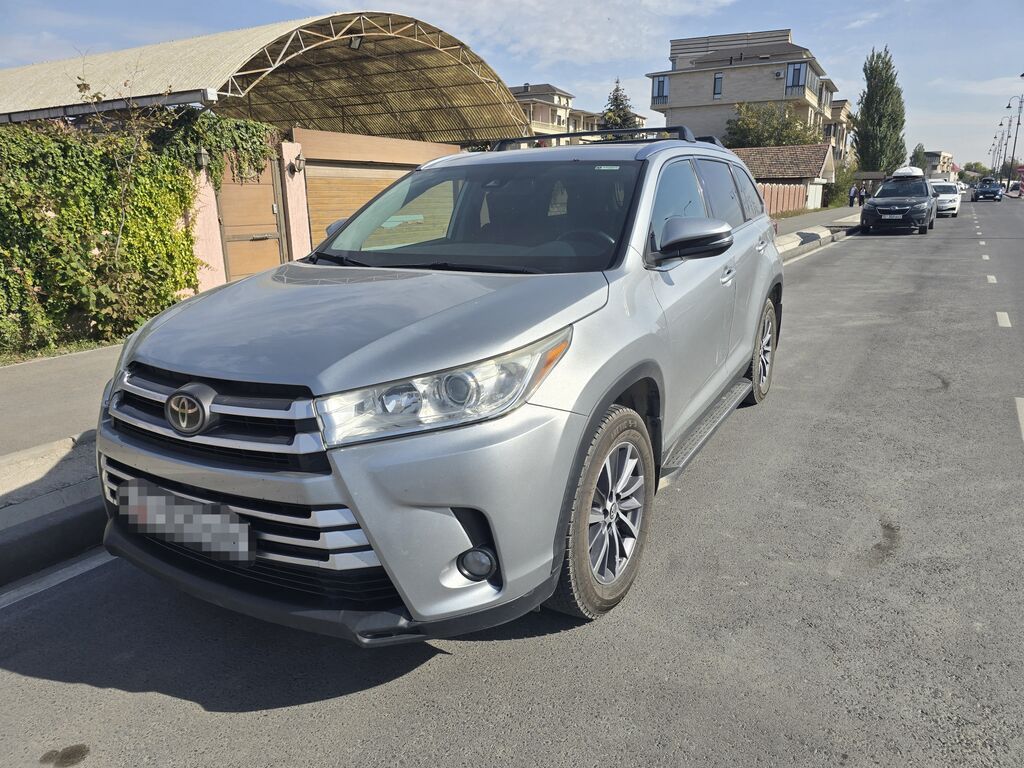 Toyota Highlander: 2019 г., 3.5 л, Автомат, Бензин, Внедорожник: фото 2