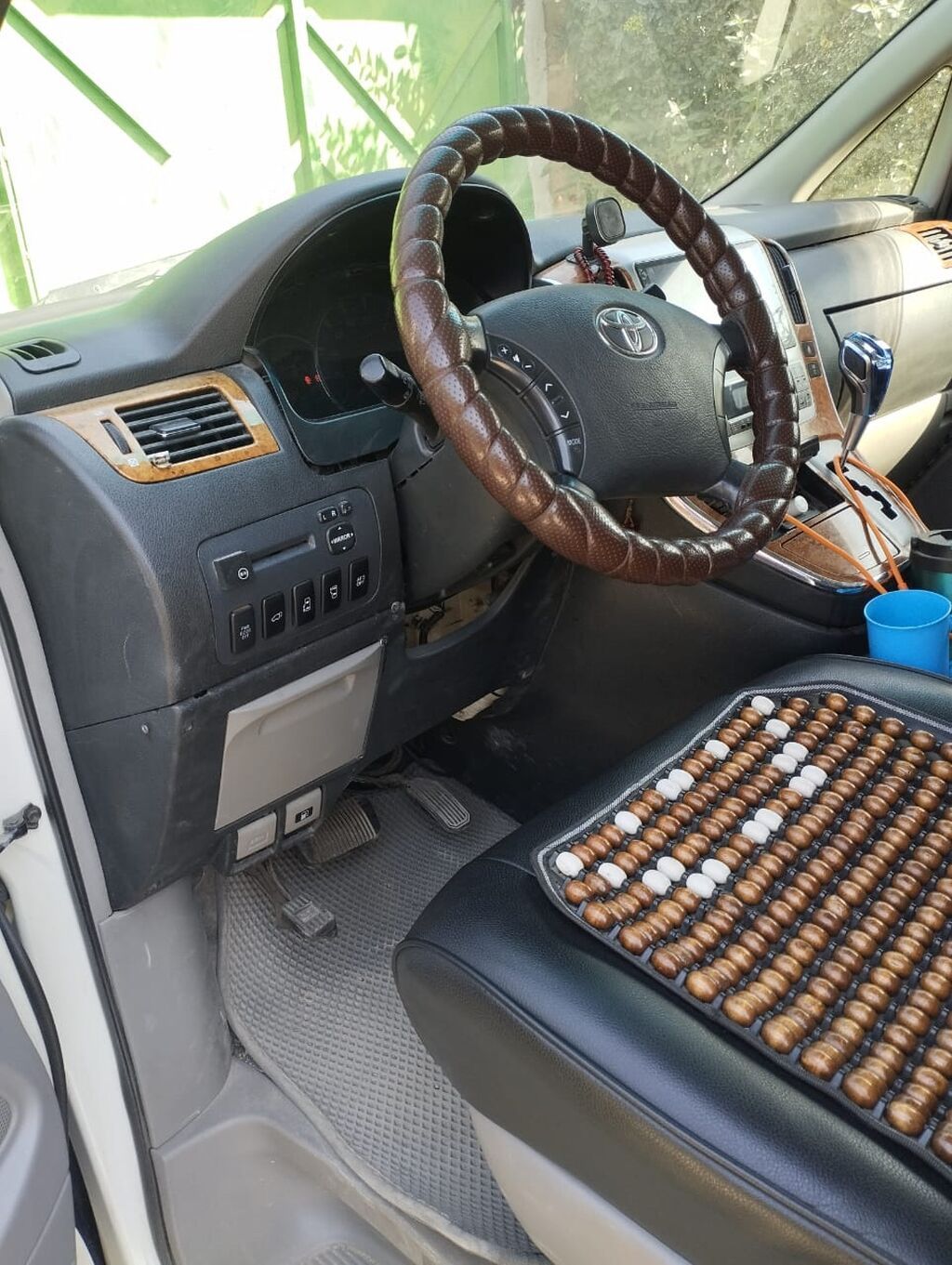 Toyota Alphard: 2007 г., 3 л, Автомат, Газ, Минивэн: фото 2