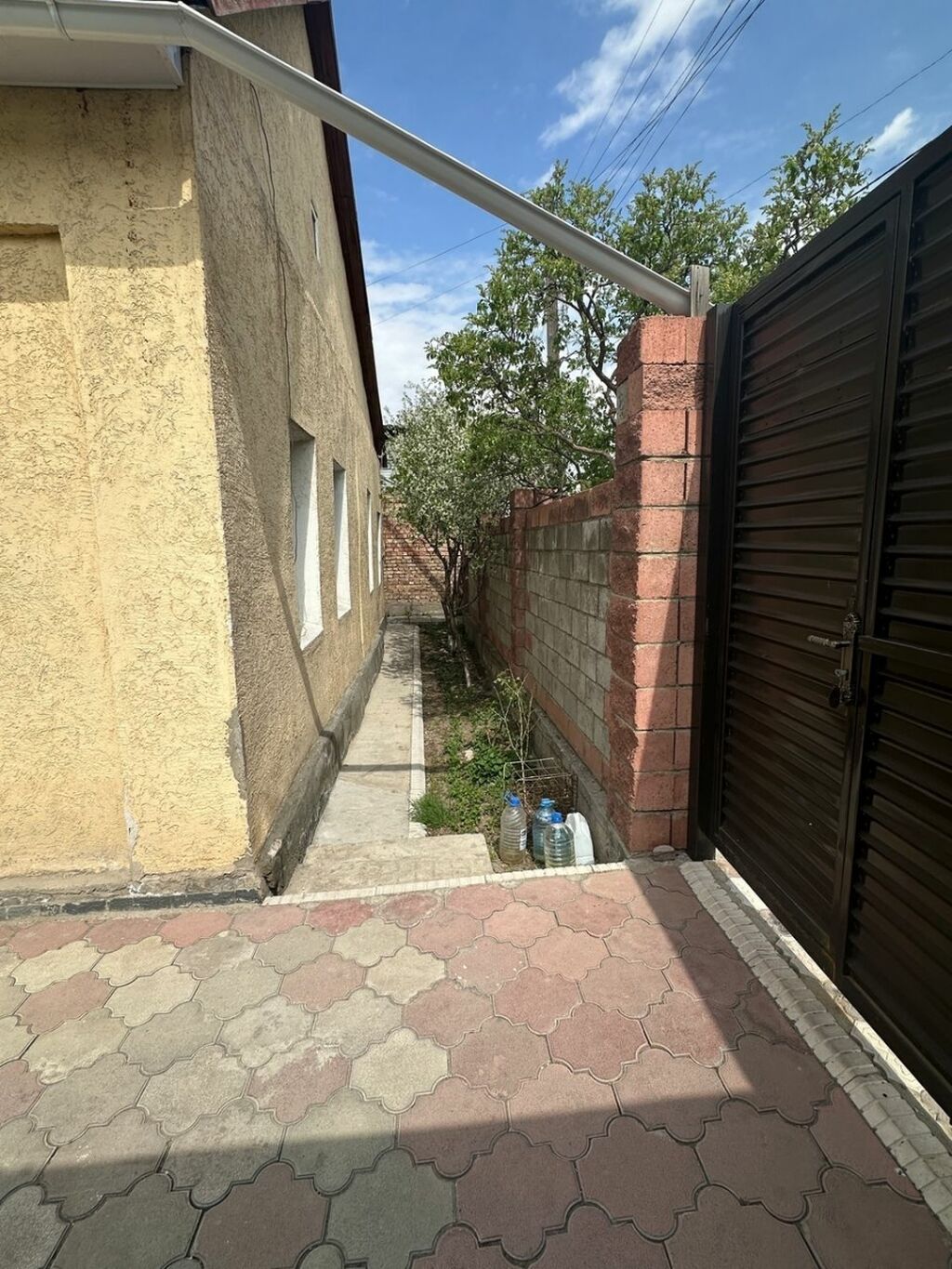 5 комнат, 150 м², 5 соток, Бишкек, Физприборы Собственник: фото 2