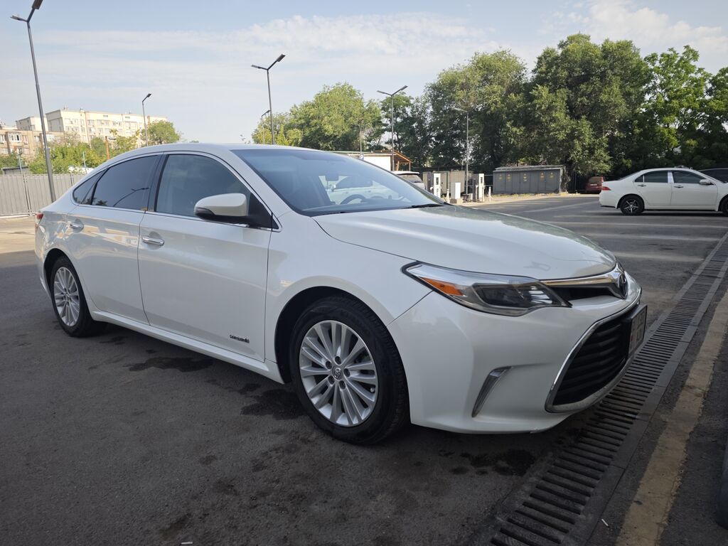 Toyota Avalon: 2015 г., 2.5 л, Вариатор, Гибрид, Седан: фото 6