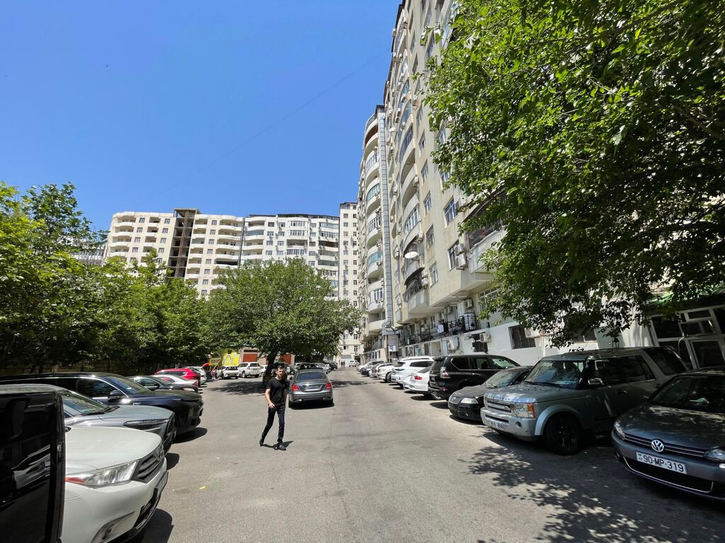 3 otaqlı, Yeni tikili, 158 kv. m