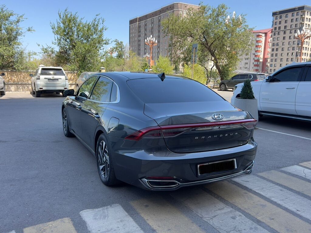 Hyundai Grandeur: 2022 г., 2.4 л, Автомат, Гибрид, Седан: фото 4