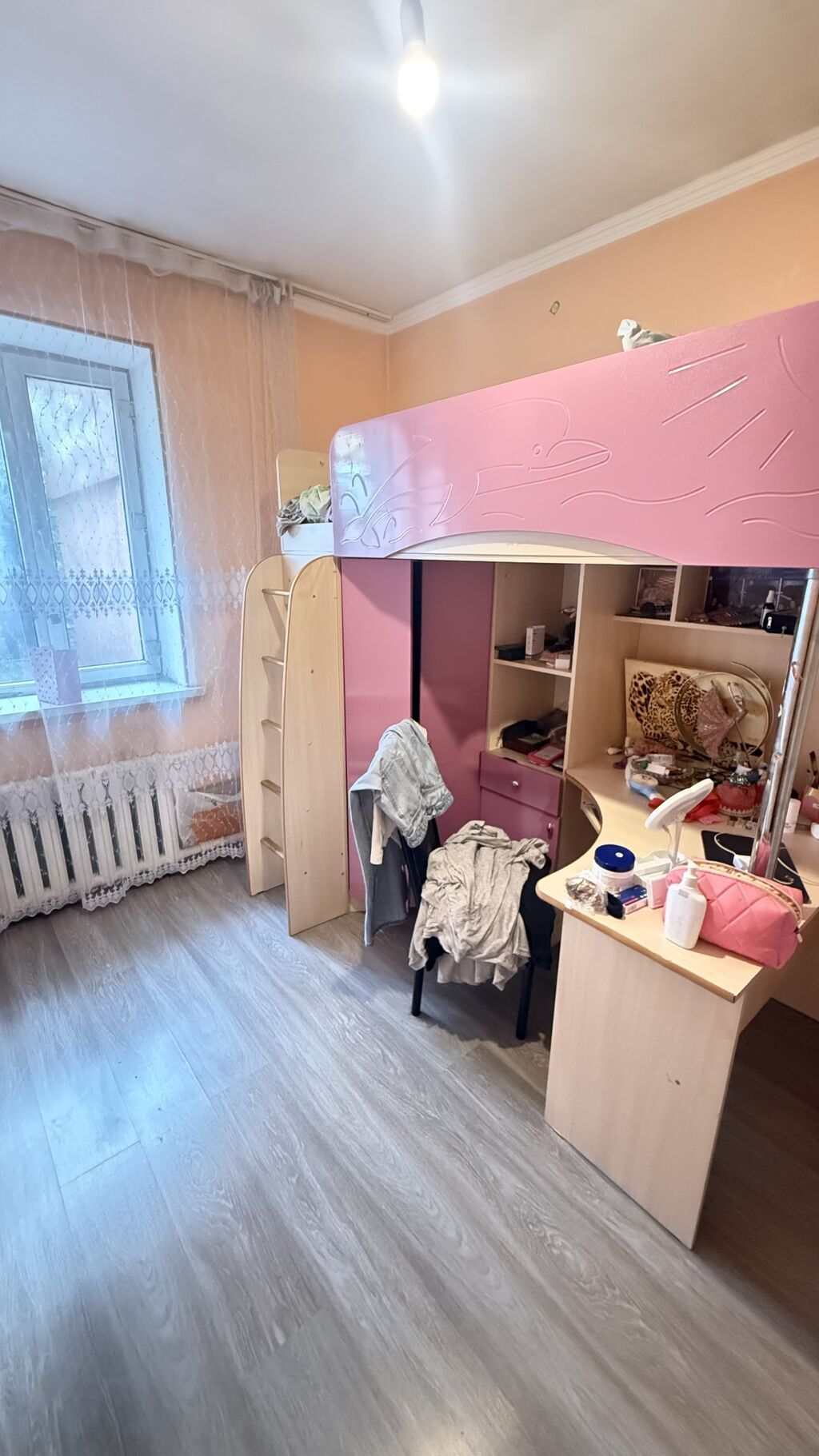 Дом с участком 4 изолированные комнаты и кухня,душ и туалет в доме: фото 4