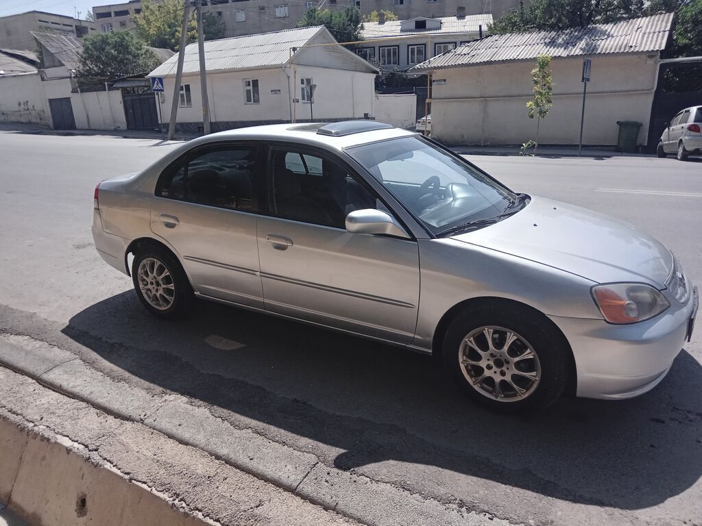 Honda Civic: 2002 г., 1.8 л, Автомат, Бензин, Седан: фото 5