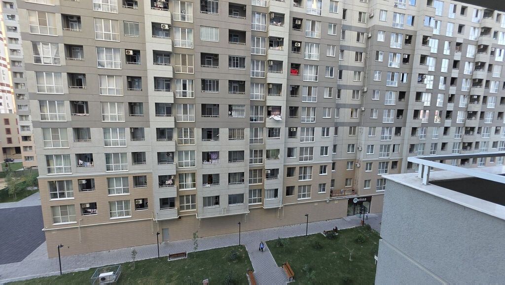 Yasamal rayonu Həsənbəy Zərdabi kücəsində (Nəsrəddin Tusi klinikası