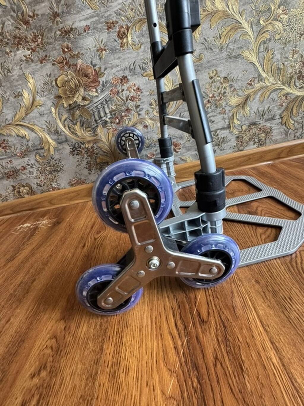Складная тележка (Foldable Hand Truck) с лестничными колесами: фото 5