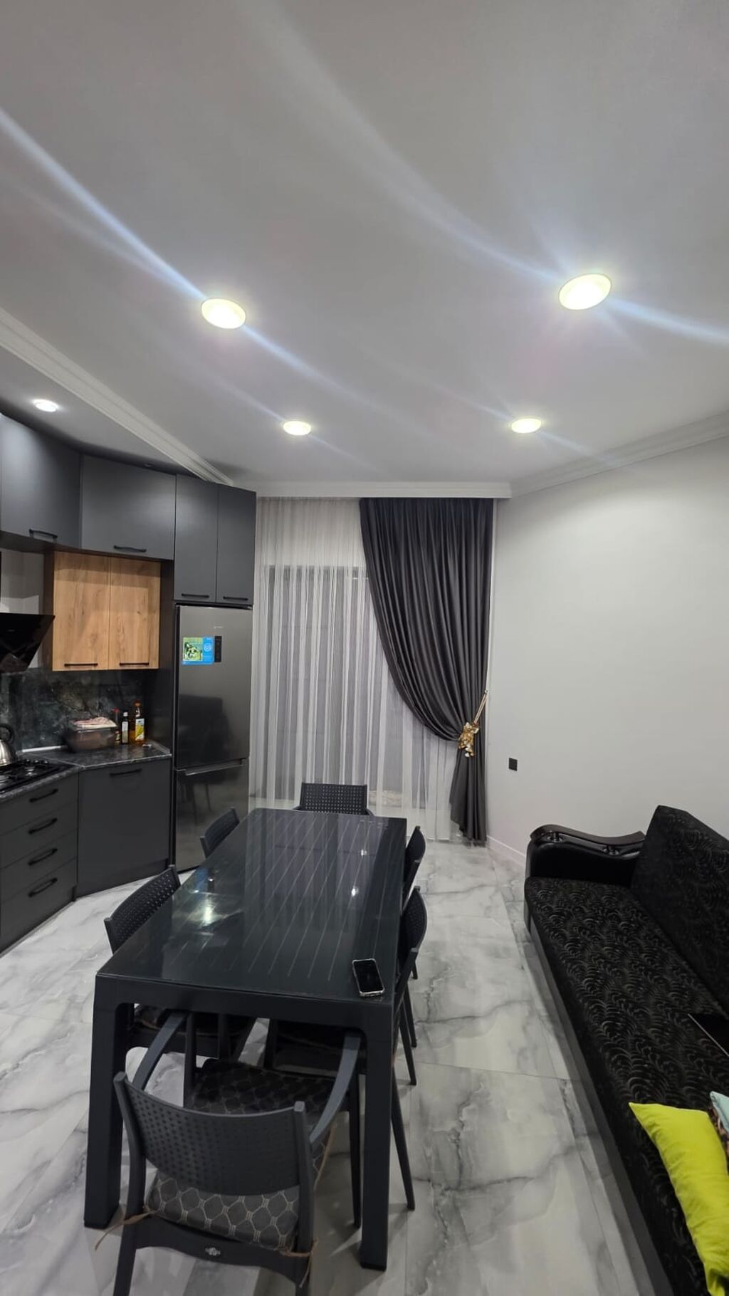 4 otaqlı, 145 kv. m, Yeni təmirli
