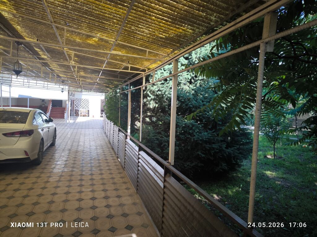 6 комнат и более, 180 м², 10 соток, Бишкек, Кара-Жыгач ж/м Собственник: фото 5
