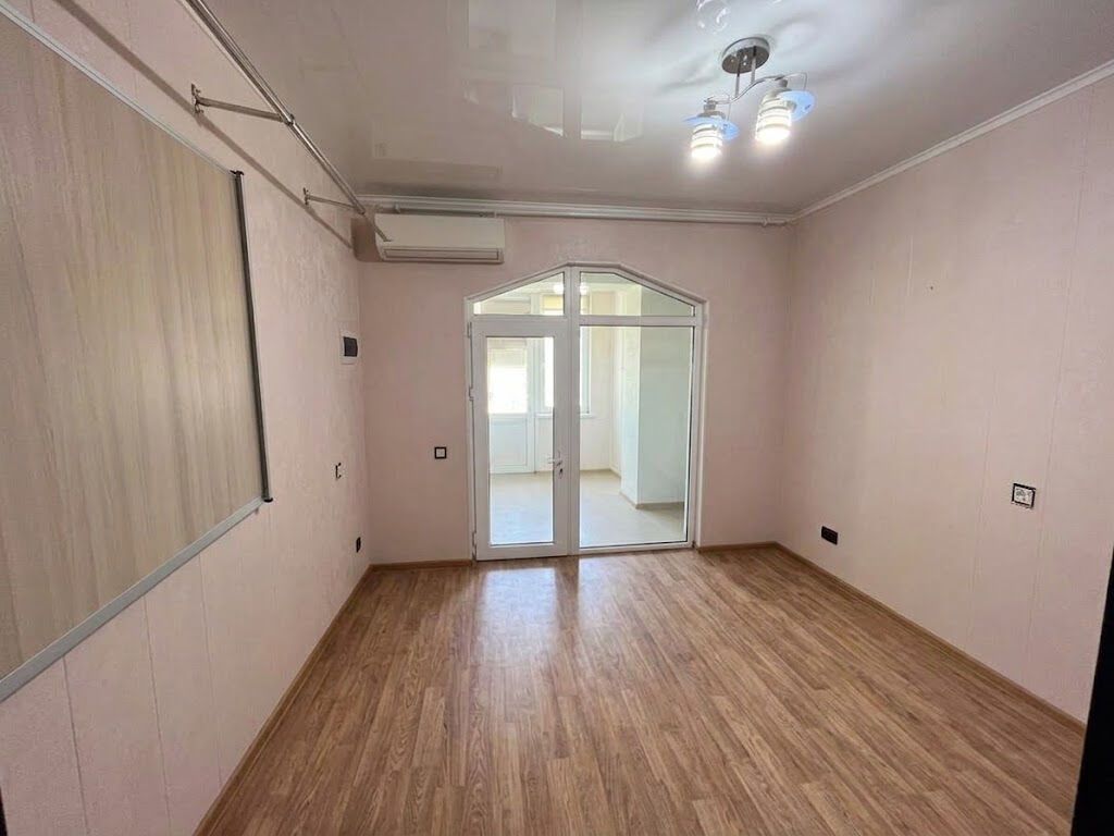 2 комнаты, 68 м², Улан-2 мкр 106 серия, 8 этаж, Евроремонт: фото 4