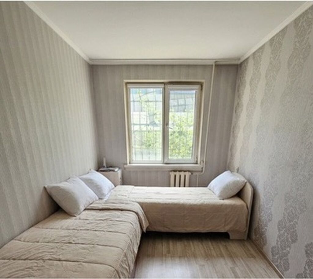 3 комнаты, 58 м², Дордой Плаза ТРЦ 104 серия, 2 этаж, Евроремонт: фото 3
