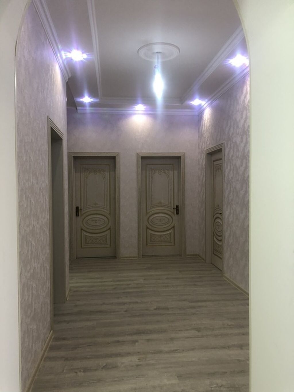 3 otaqlı, 105 kv. m, Kredit var, Yeni təmirli