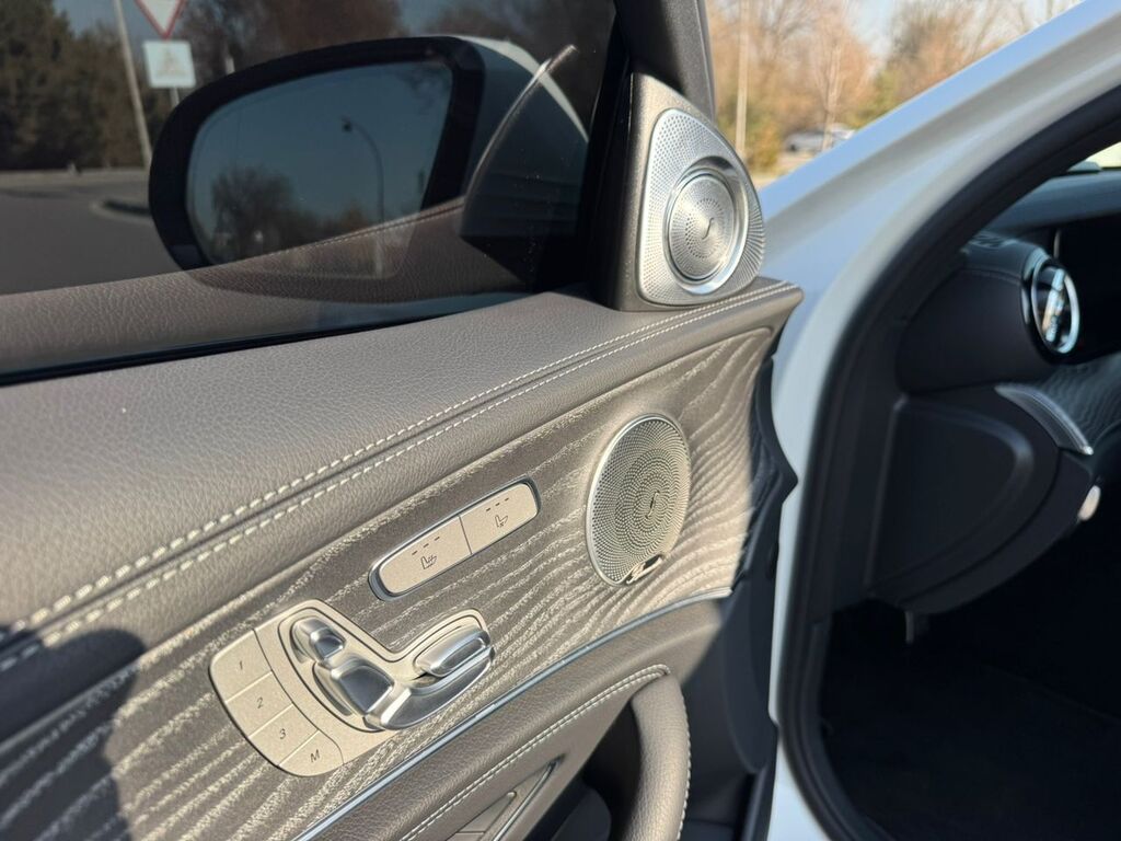 Mercedes-Benz E-Class: 2022 г., 2 л, Автомат, Бензин, Седан: фото 7