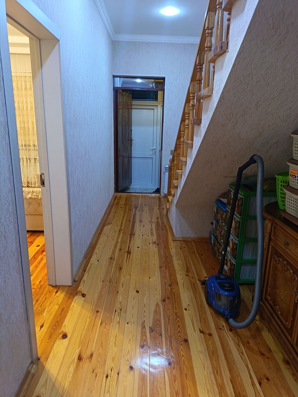 4 otaqlı, 100 kv. m, Kredit yoxdur, Orta təmir