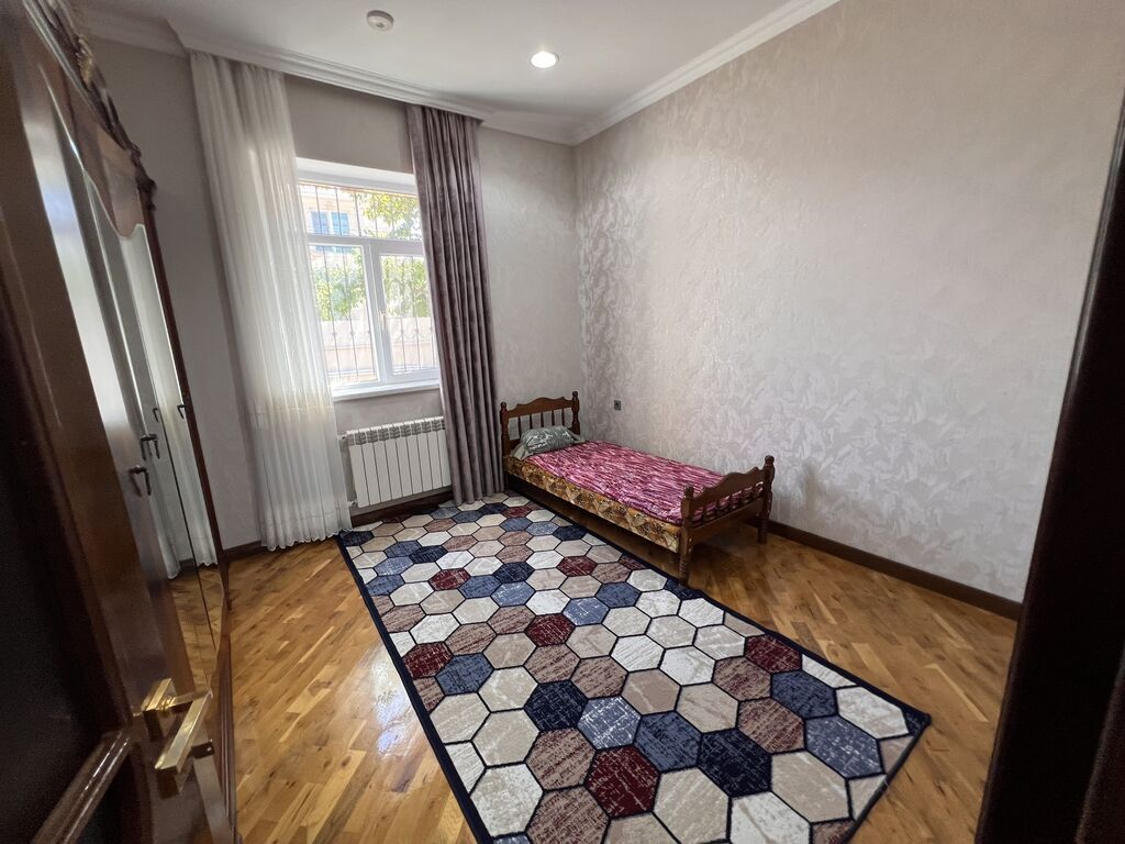 Binəqədi qəs. 4 otaqlı, 130 kv. m, Yeni təmirli