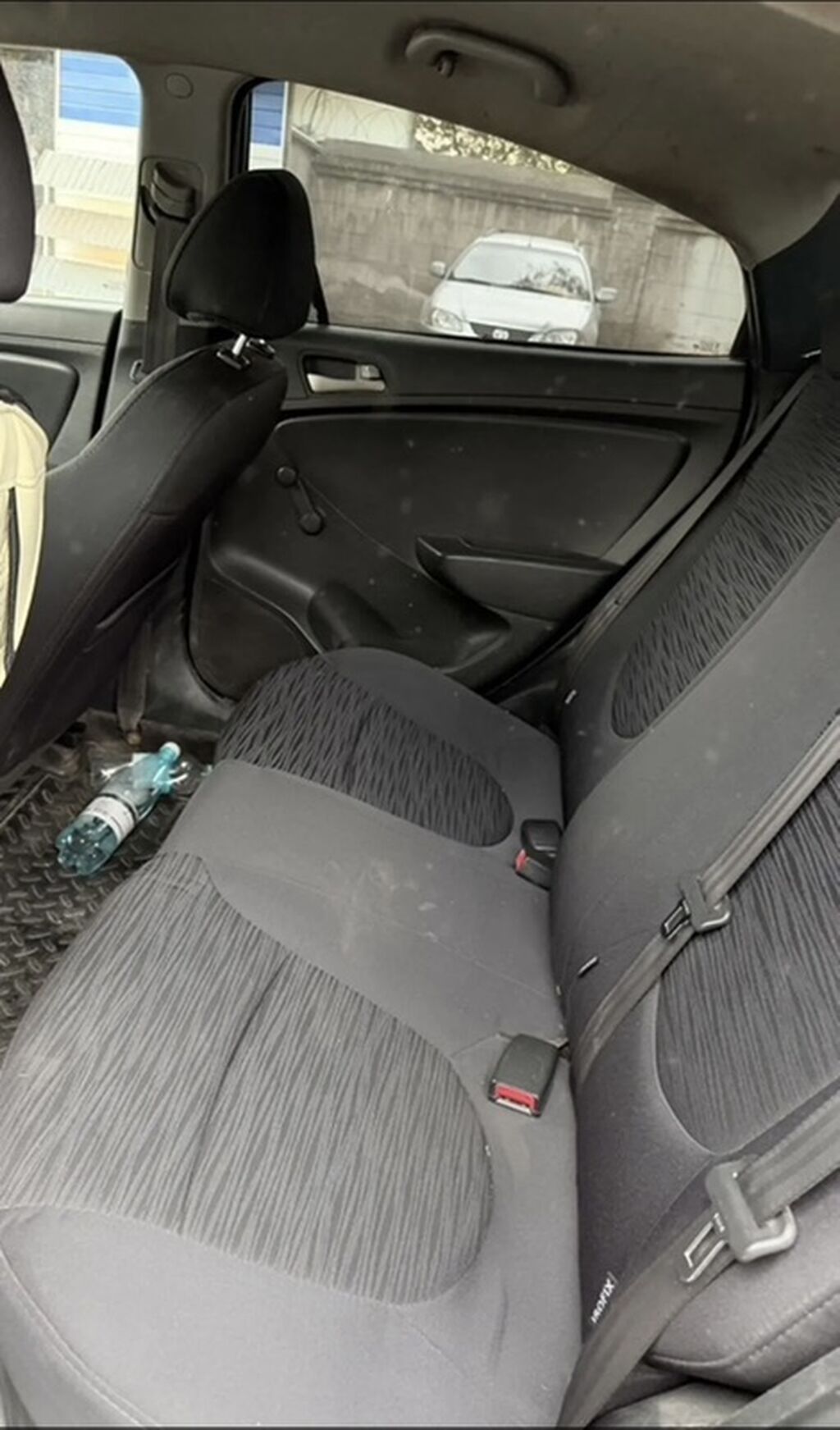 Hyundai Solaris: 2016 г., 1.4 л, Автомат, Бензин, Седан: фото 7