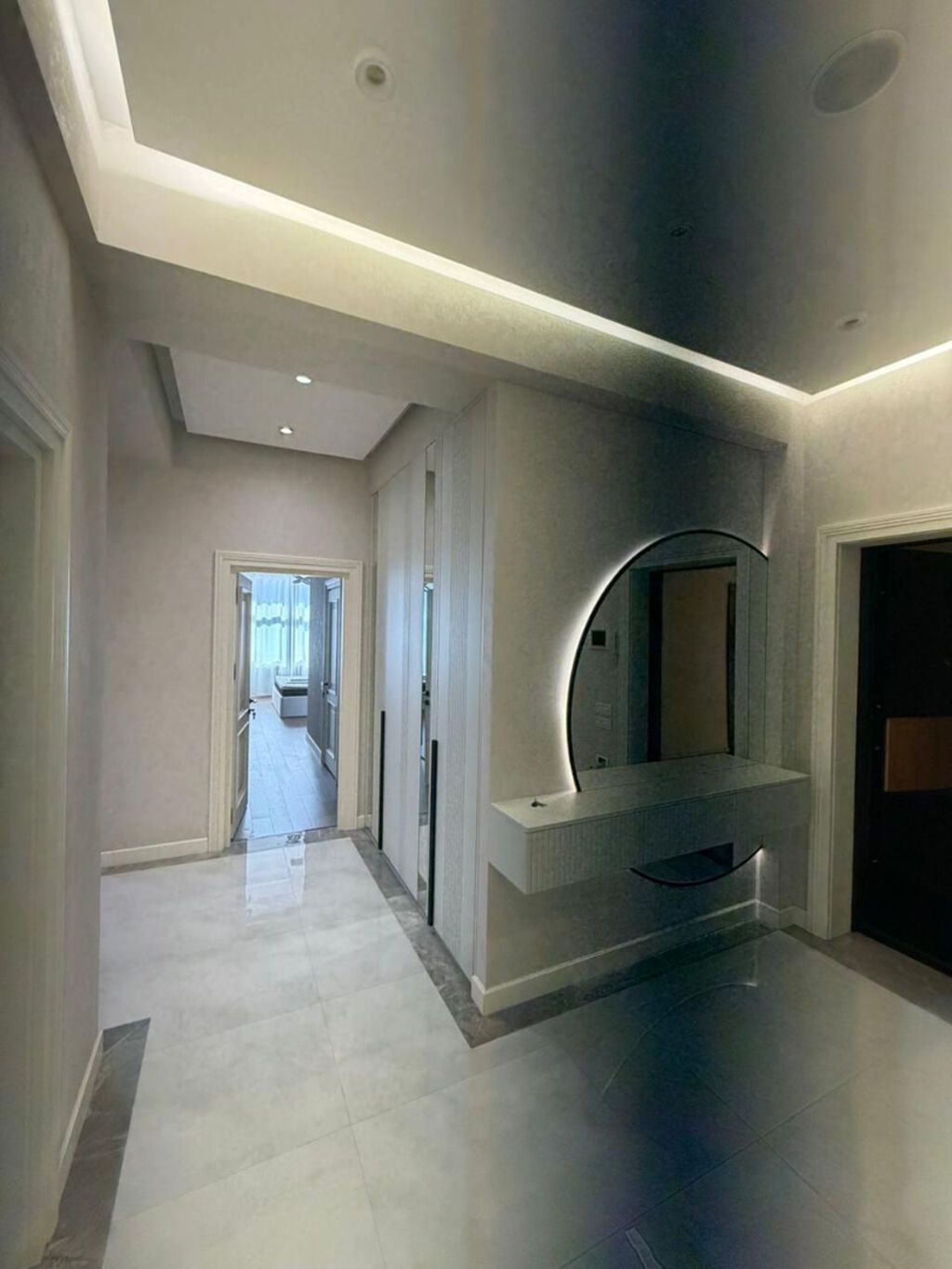 3 otaqlı, 166 kv. m
