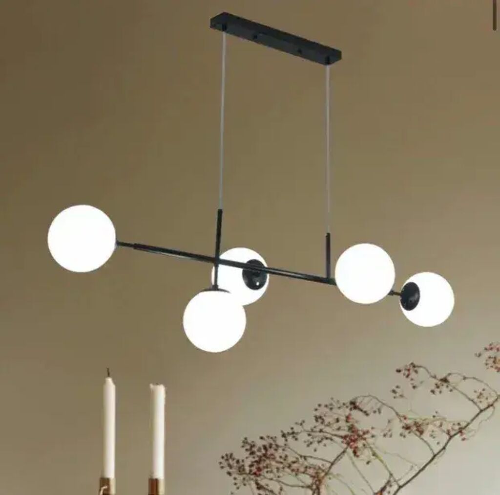 Stilski lusteri: MEGGA, PEGAZ VISILICA 5L E27 BK WH, 012958 Moderan Luster za Svaki