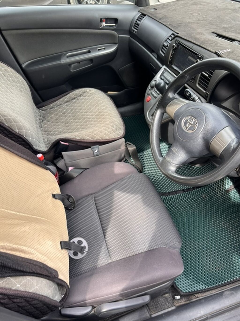Toyota WISH: 2005 г., 1.8 л, Автомат, Бензин, Универсал: фото 6