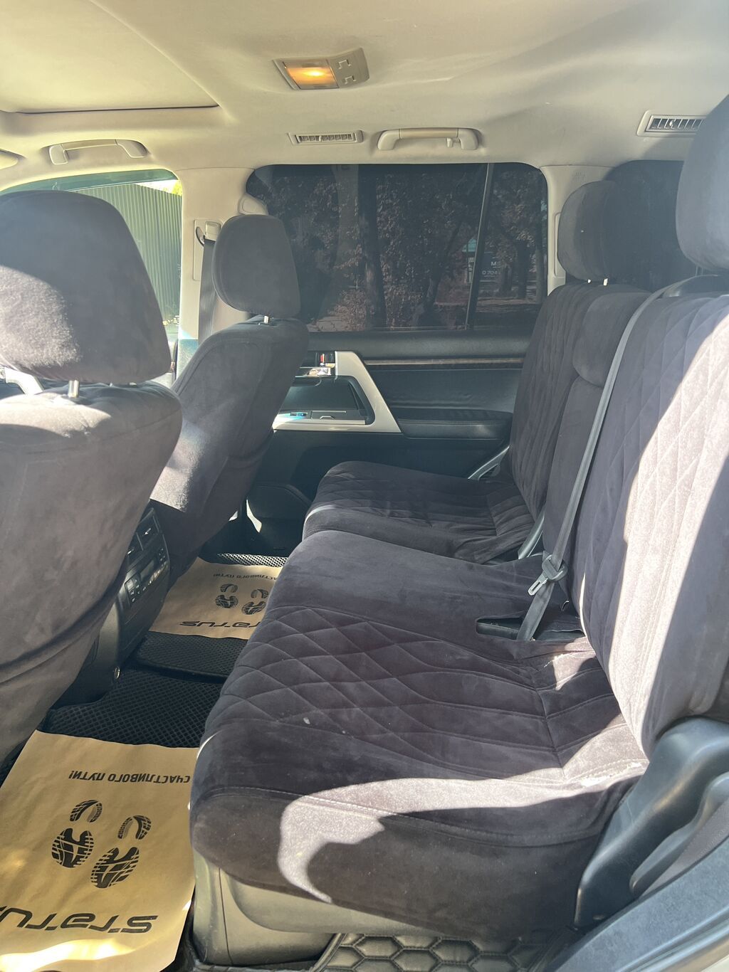 Toyota Land Cruiser: 2013 г., 4.6 л, Автомат, Бензин, Внедорожник: фото 8