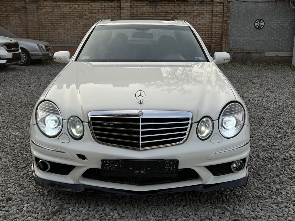 Mercedes-Benz E-Class: 2003 г., 5.5 л, Автомат, Бензин, Седан: фото 2