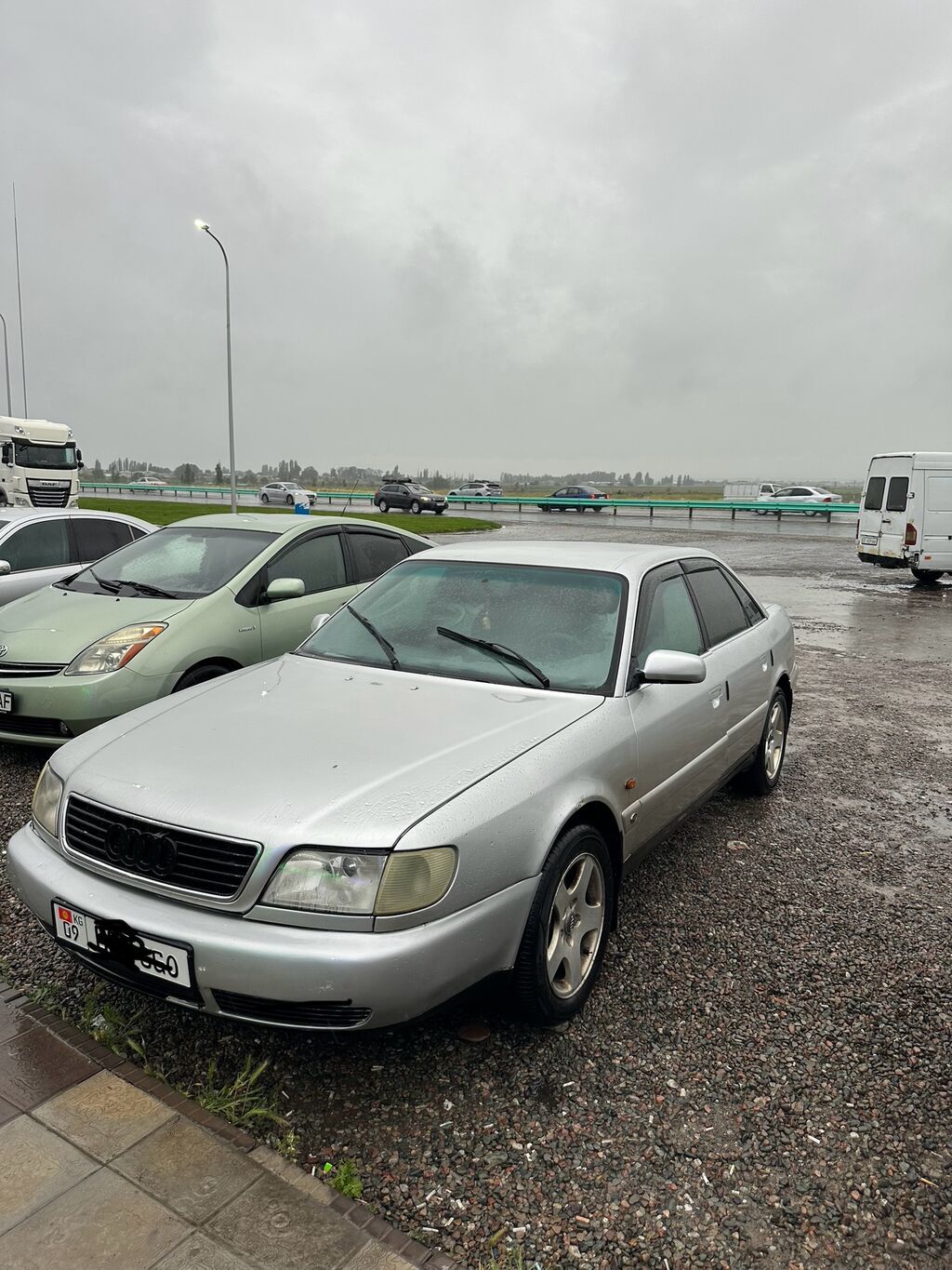 Audi A6: 1995 г., 2.6 л, Механика, Бензин, Седан: фото 4