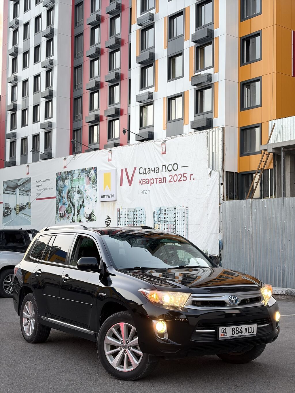 Toyota Highlander: 2012 г., 3.5 л, Автомат, Гибрид, Внедорожник — фото 2