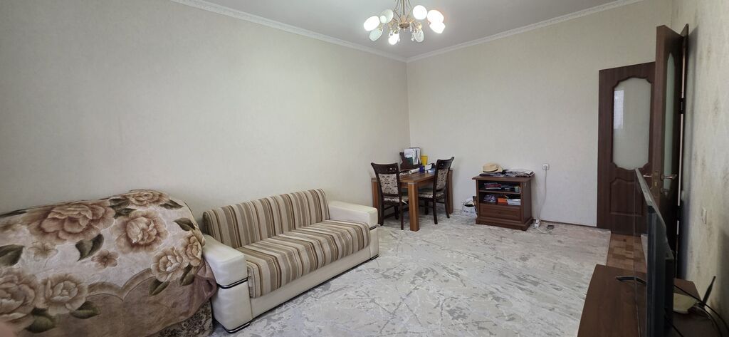 3 комнаты, 70 м², 6 мкр 106 серия, 8 этаж, Свежий ремонт: фото 3