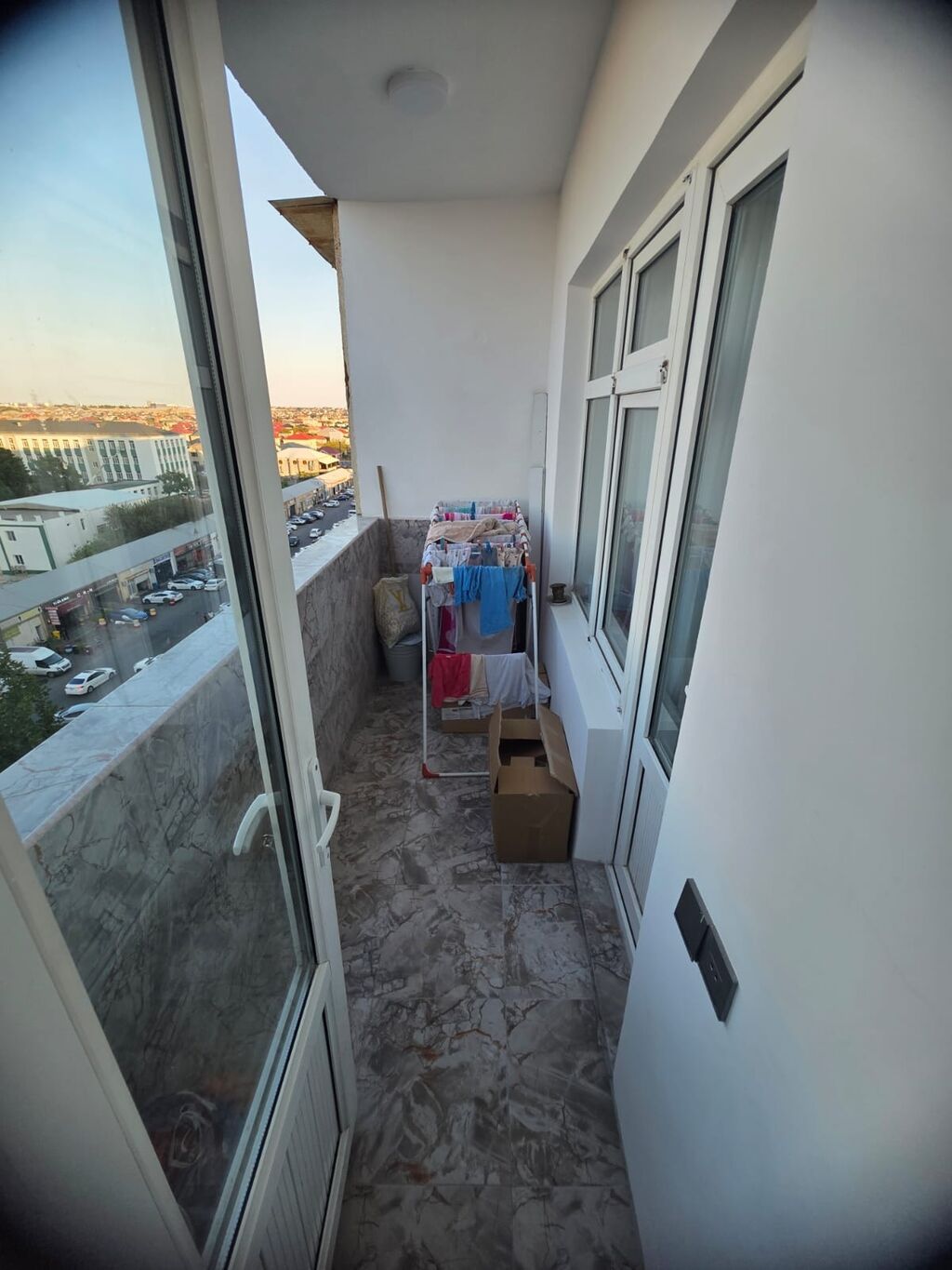 Bakı, Bakıxanov qəs., 3 otaqlı, Köhnə tikili, m. Neftçilər, 75 kv. m