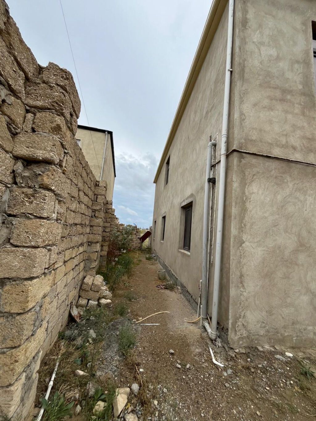 Zabrat 5 otaqlı, 265 kv. m, Orta təmir