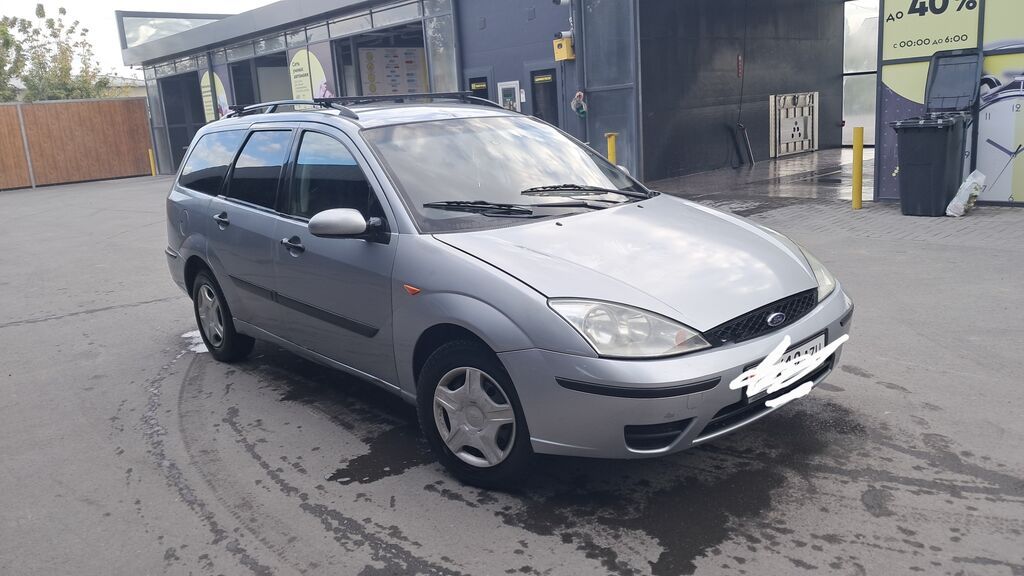Ford Focus: 2002 г., 1.6 л, Механика, Бензин, Универсал: фото 2