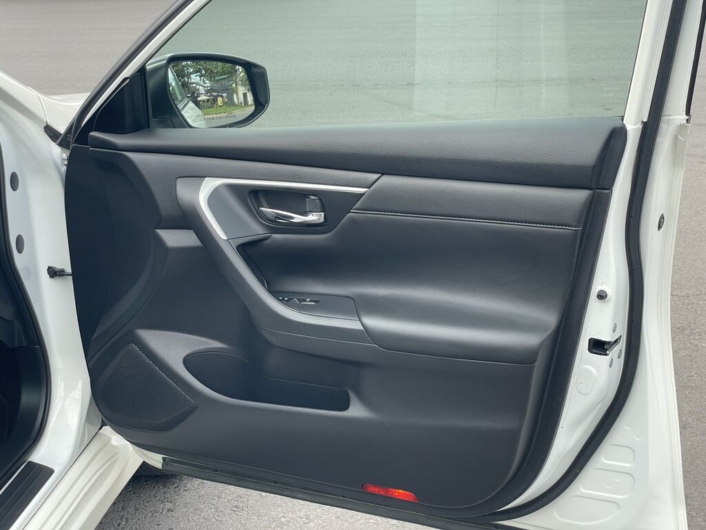 Nissan Altima: 2018 г., 2.5 л, Вариатор, Бензин, Седан: фото 8