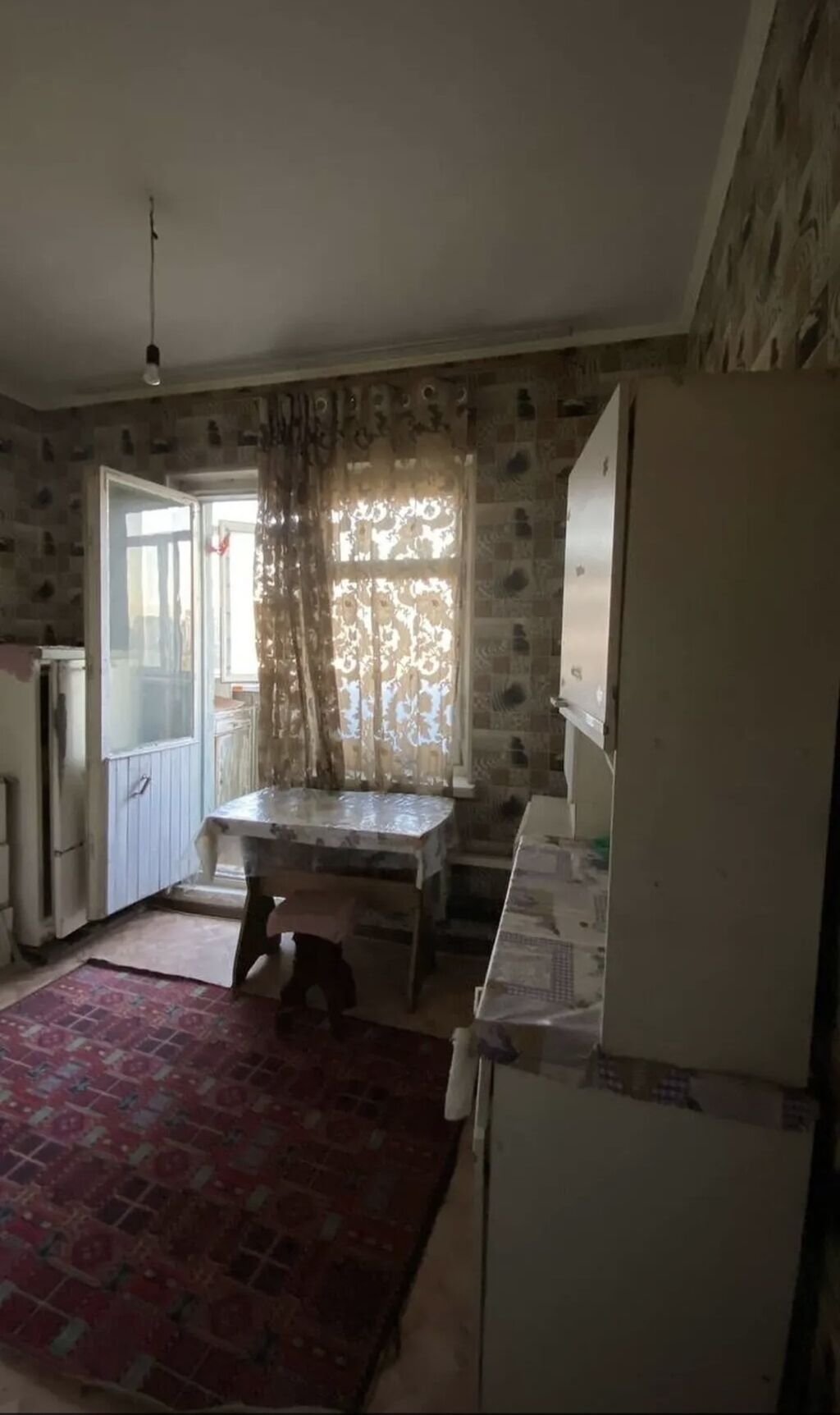 1 комната, 35 м², ул. Боконбаева / Гоголя 106 серия, 9 этаж, Старый ремонт: фото 3