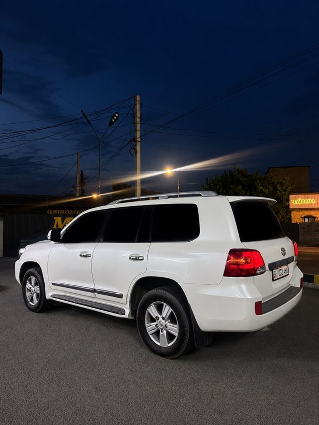Toyota Land Cruiser: 2013 г., 4.6 л, Автомат, Бензин, Внедорожник: фото 2