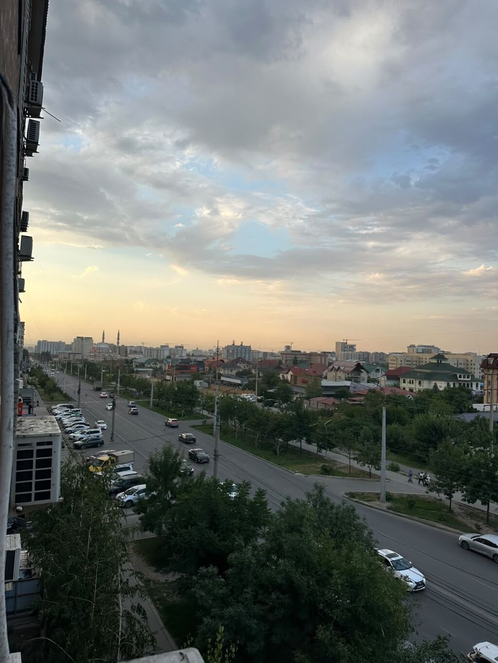 2 комнаты, 70 м², Джал мкр (в т.ч. Верхний, Нижний, Средний) 106 серия, 5 этаж, Косметический ремонт: фото 2