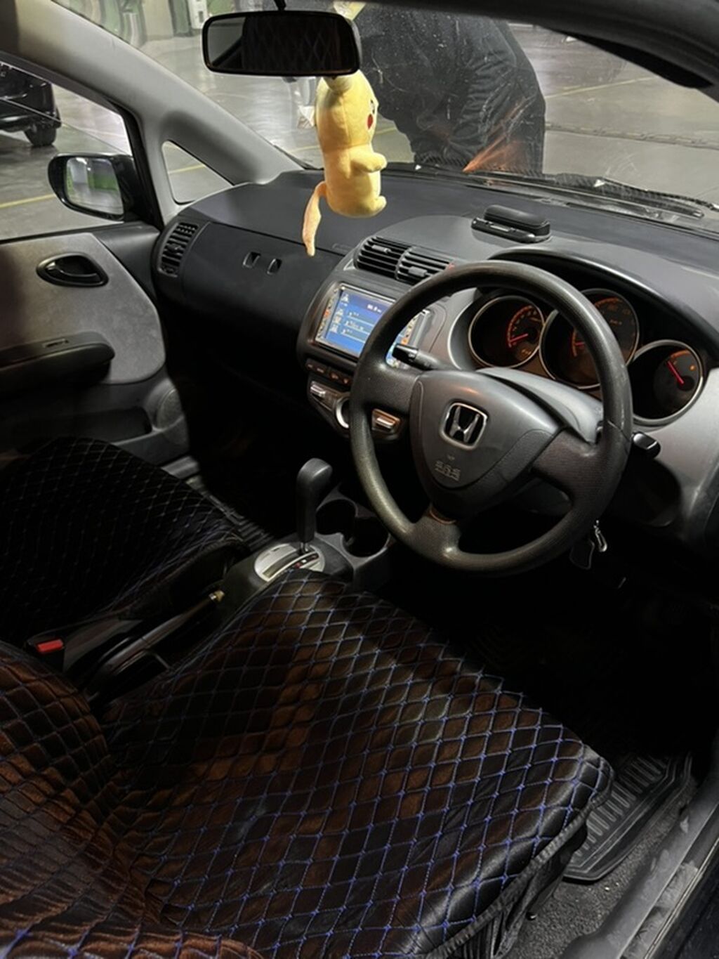 Honda Fit: 2005 г., 1.3 л, Автомат, Бензин, Хэтчбэк: фото 7