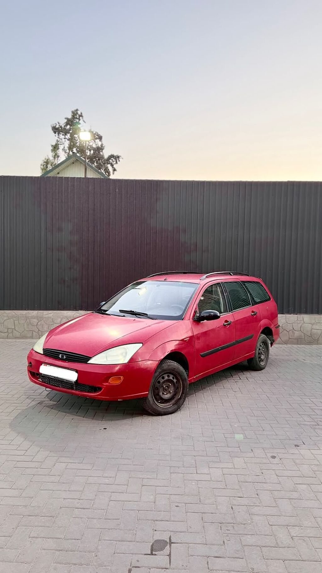 Ford Focus: 2001 г., 1.6 л, Автомат, Бензин, Универсал: фото 7