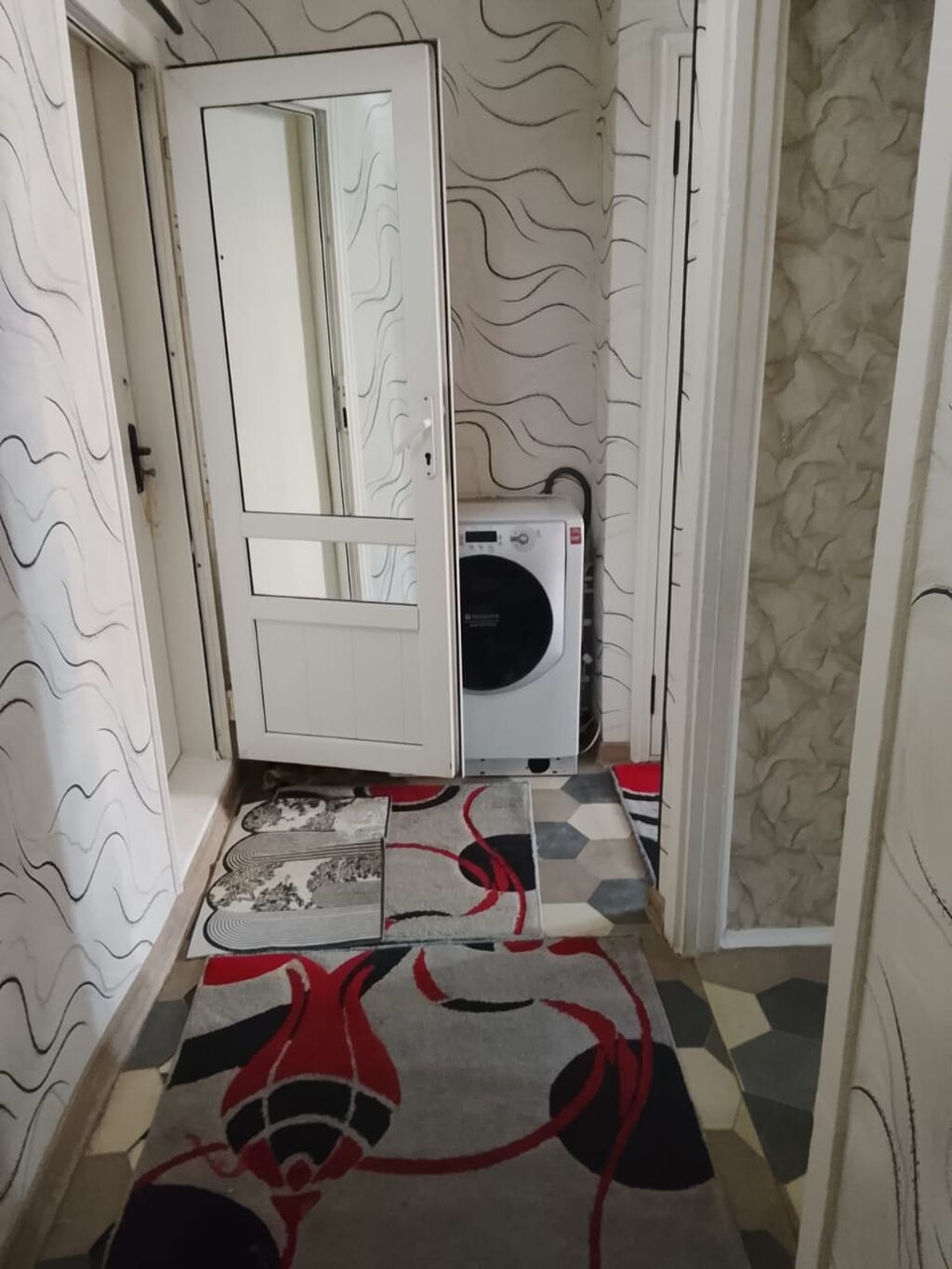 2 комнаты, 48 м², Ошский мкр., 104 серия, 4 этаж, Свежий ремонт: фото 2