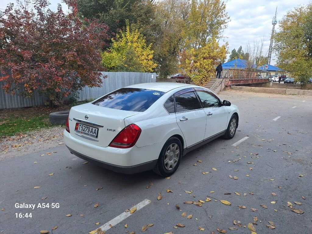 Nissan Teana: 2003 г., 2.3 л, Автомат, Бензин, Седан: фото 4