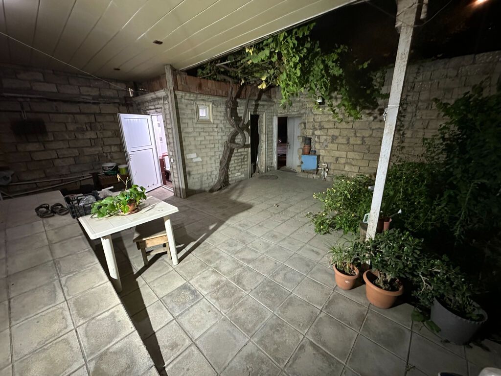 Bakı, 3 otaqlı, Köhnə tikili, 75 kv. m