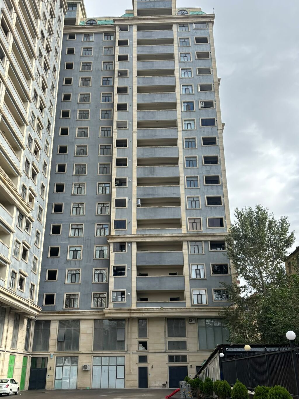 8-ci mikrorayon, 4 otaqlı, Yeni tikili, 156 kv. m