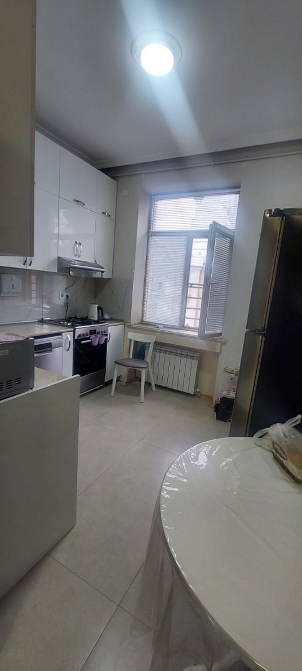 28 Mayda 3 otaqlı köhnə tikili mənzil satılır, 90 m², 300 000 AZN, şəkil 4 / 10