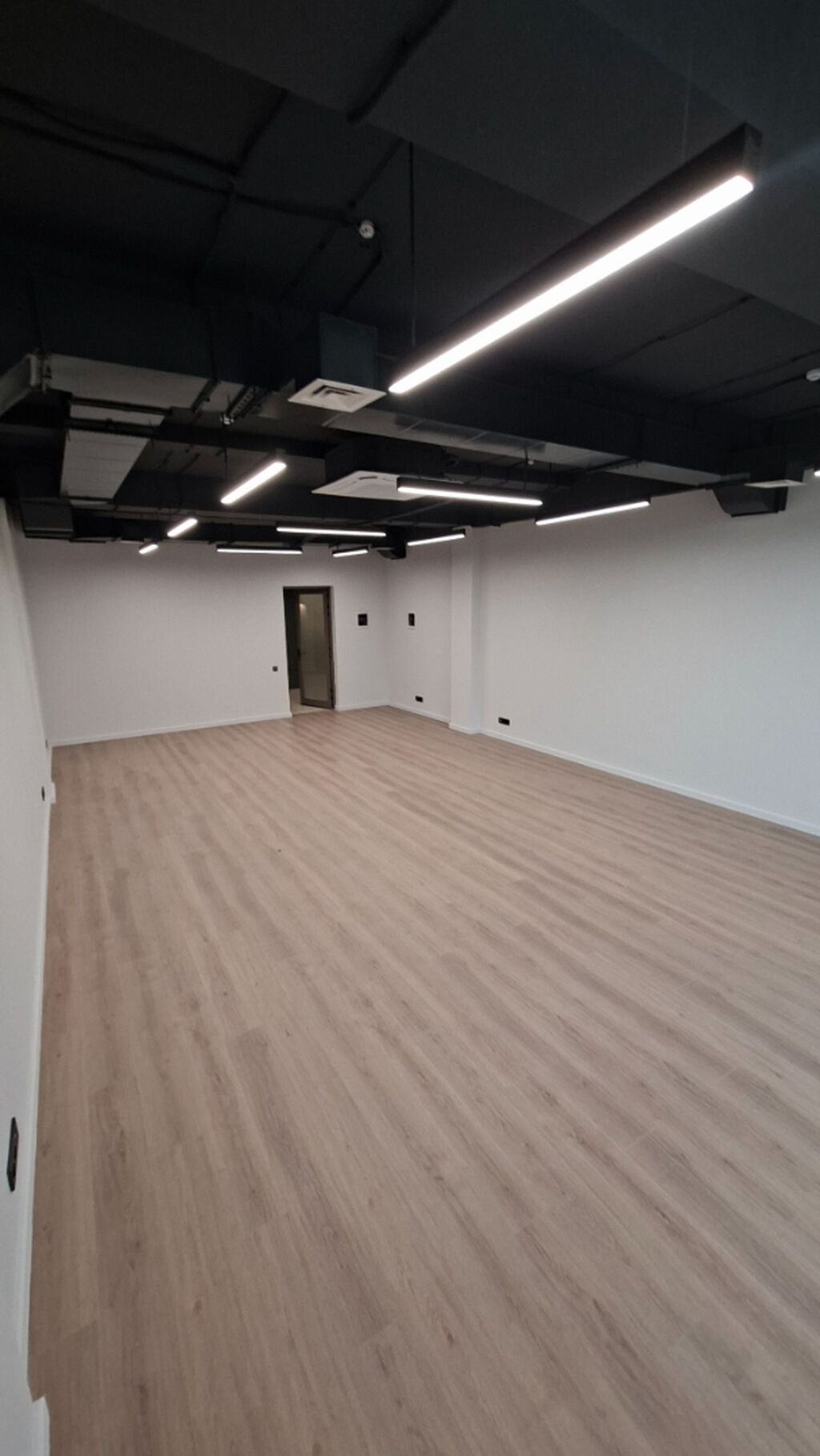 Аренда офисов, 57 м², В бизнес центре, С отдельным сан узлом, С системой безопасности, С юридическим адресом: фото 2