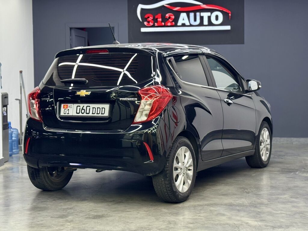 Chevrolet Spark 2018, 1 л, вариатор, бензин: фото 4