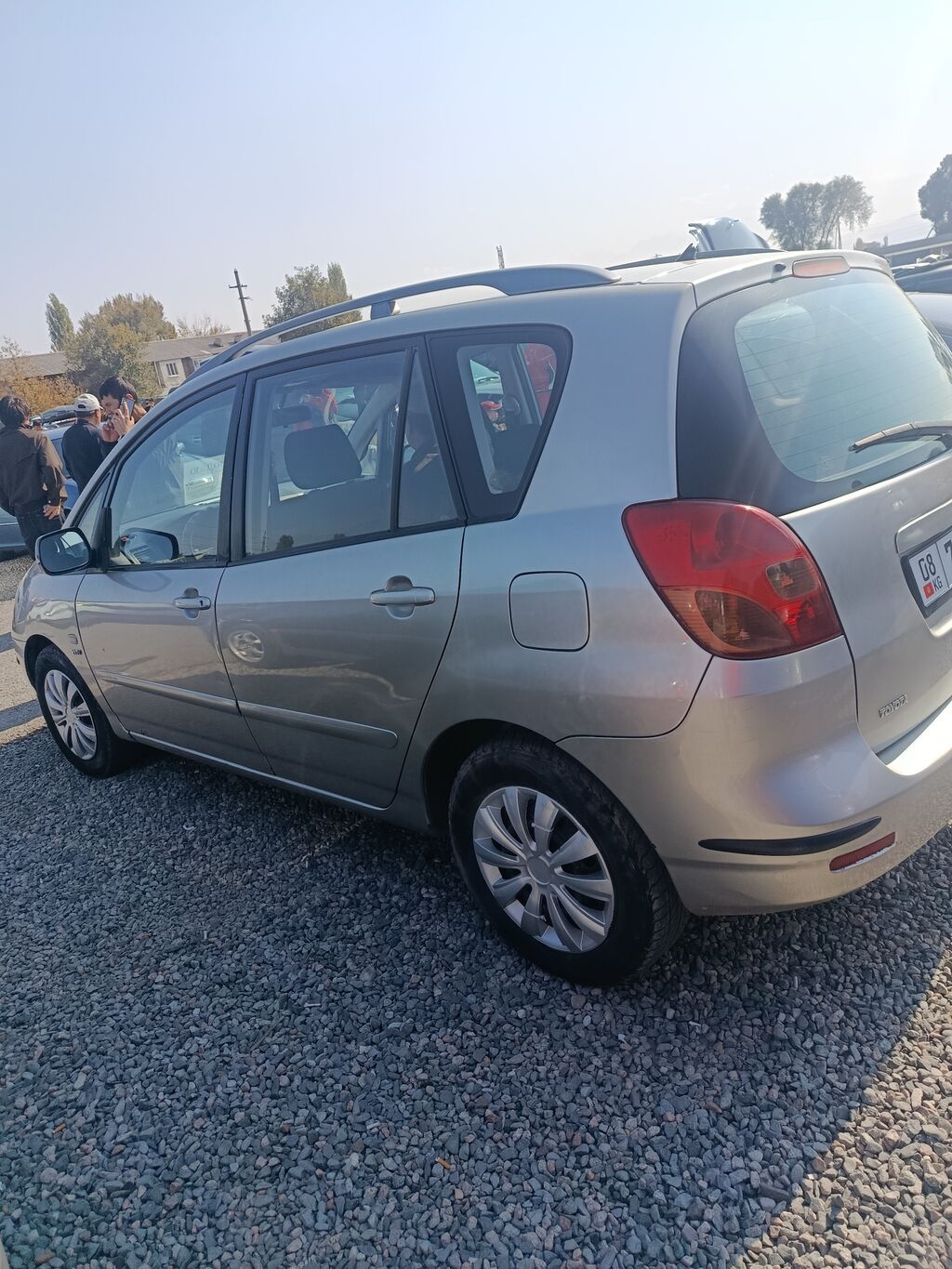 Toyota Corolla Verso: 2002 г., Минивэн: фото 2