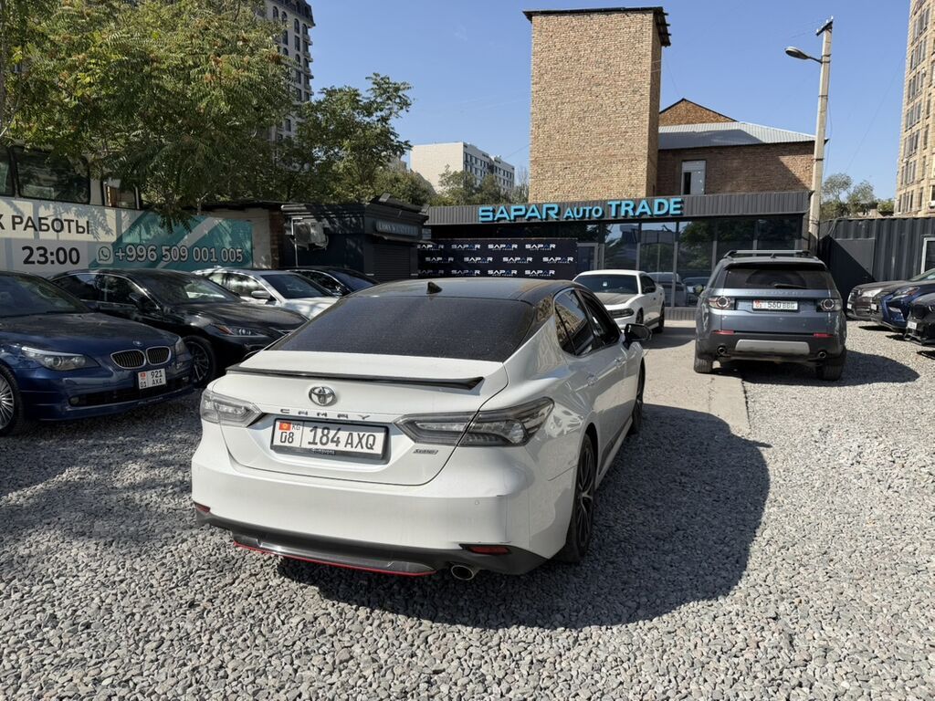 Toyota Camry: 2020 г., 2.5 л, Автомат, Бензин, Седан: фото 3