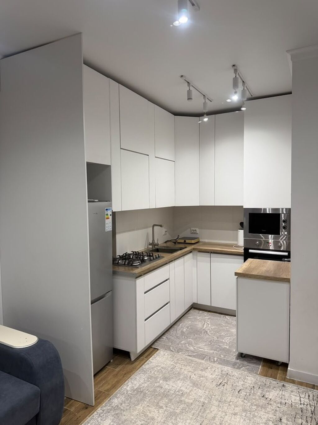 2 комнаты, 45 м², Асанбай мкр Элитка, 10 этаж, Евроремонт: фото 2