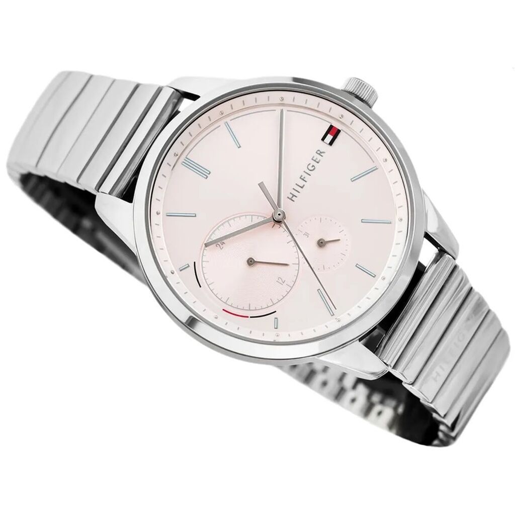 Tommy Hilfiger qadın saatı