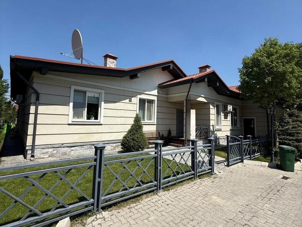 ПРОДАЕТСЯ СОВРЕМЕННЫЙ ДОМ В VIP-ГОРОДКЕ ORDO с. Орто-Сай, Бишкек: фото 1