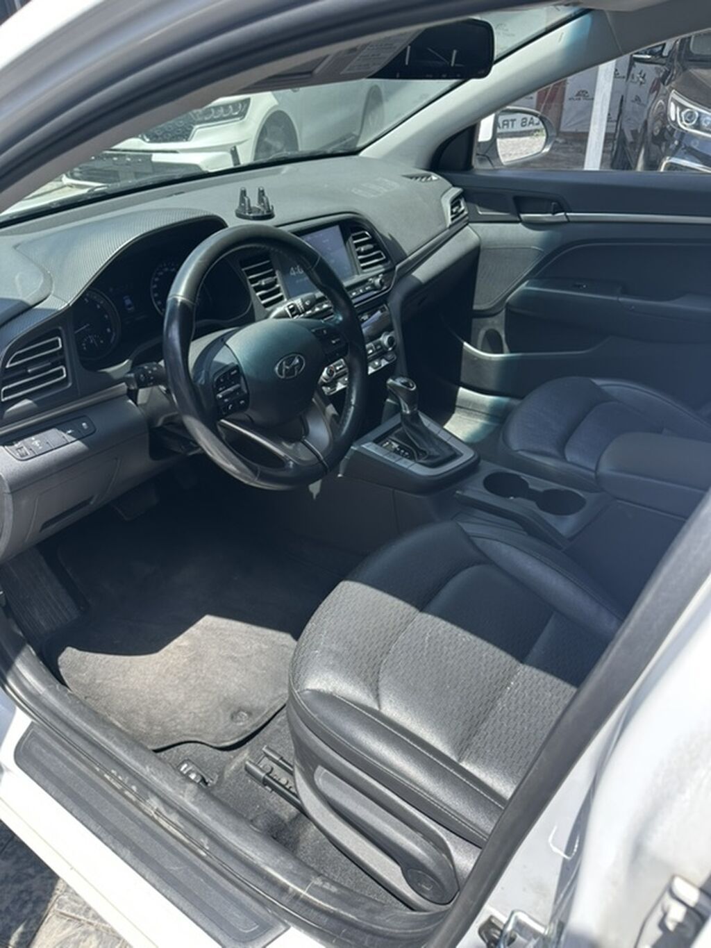 Hyundai Avante: 2019 г., Автомат, Бензин, Седан — фото 7